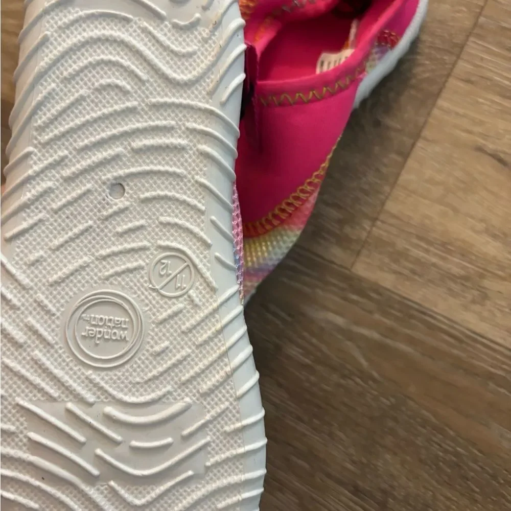 Wonder Nation Kids' Pink and Multicolor Water Shoes Sz 11/12